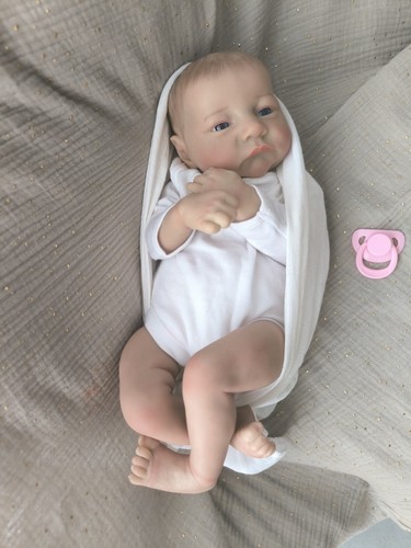 Bébé reborn réaliste - bébé,